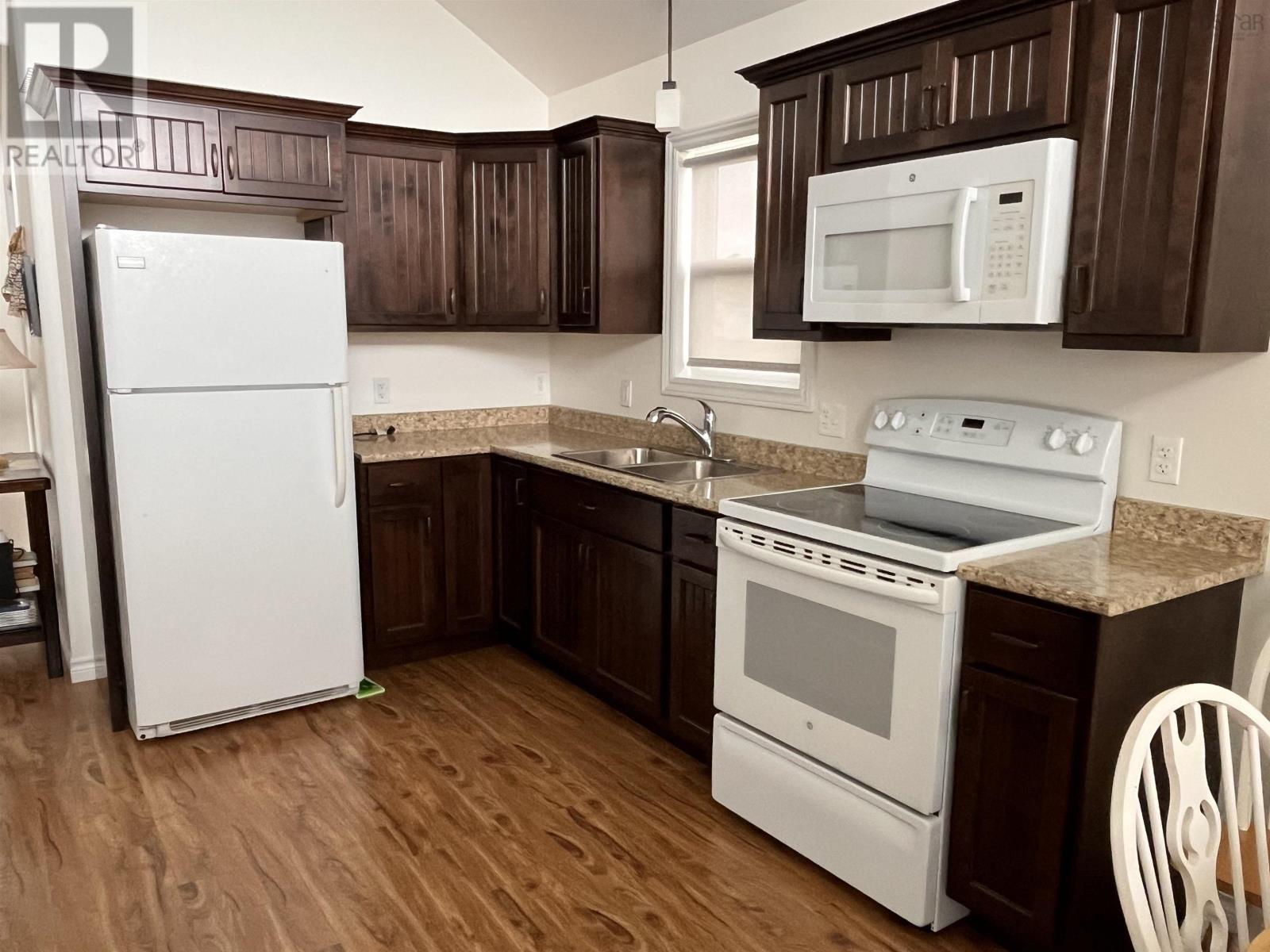 Property 3 of 12 of 39 Heron Drive