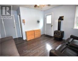 38 Island View Drive, South Bruce Peninsula, ON N0H1A0 Photo 9