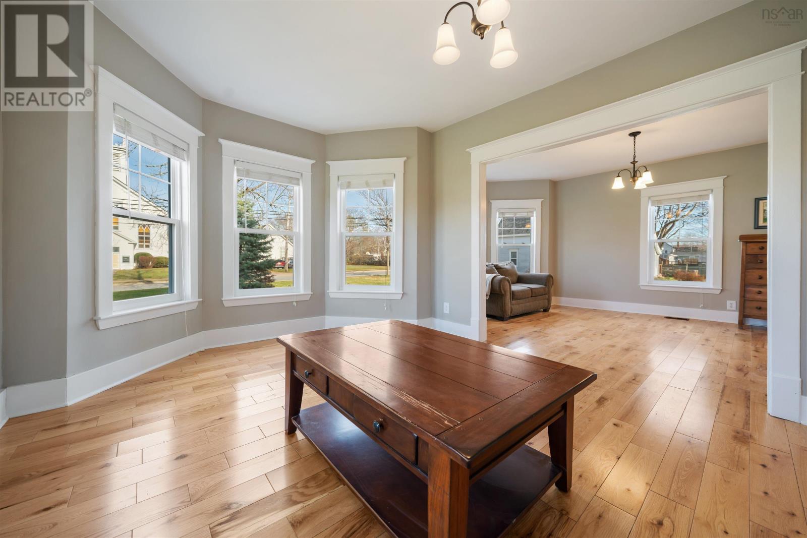 Property 30 of 49 of 6 Hamilton Avenue