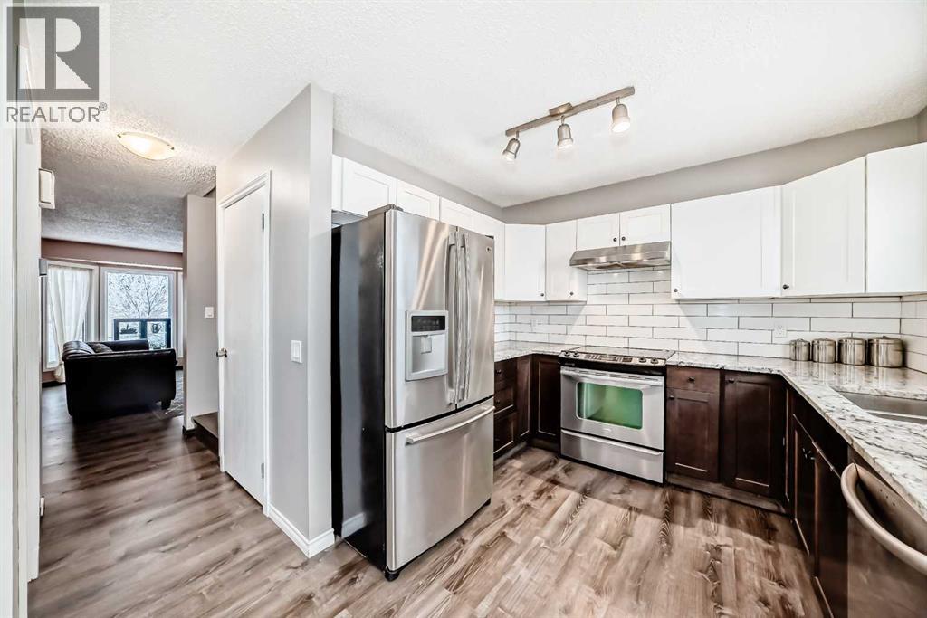 Single Family House for Sale in  Berwick Drive NW Beddington Heights Calgary 