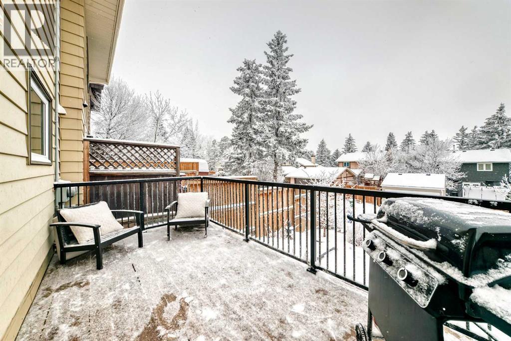 Single Family House for Sale in  Berwick Drive NW Beddington Heights Calgary 