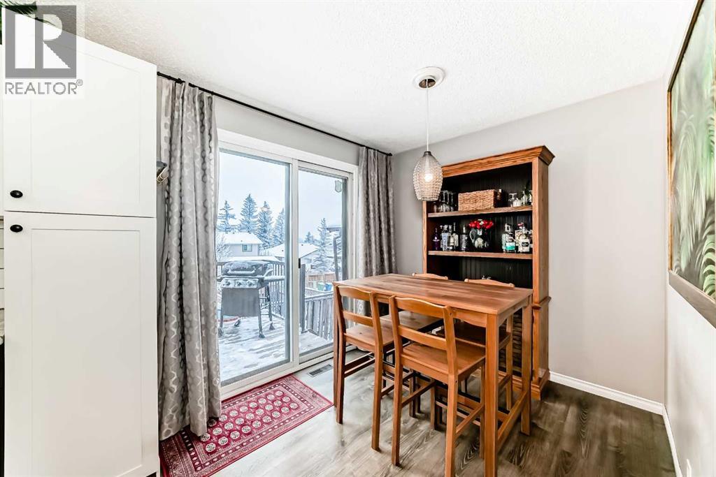 Single Family House for Sale in  Berwick Drive NW Beddington Heights Calgary 