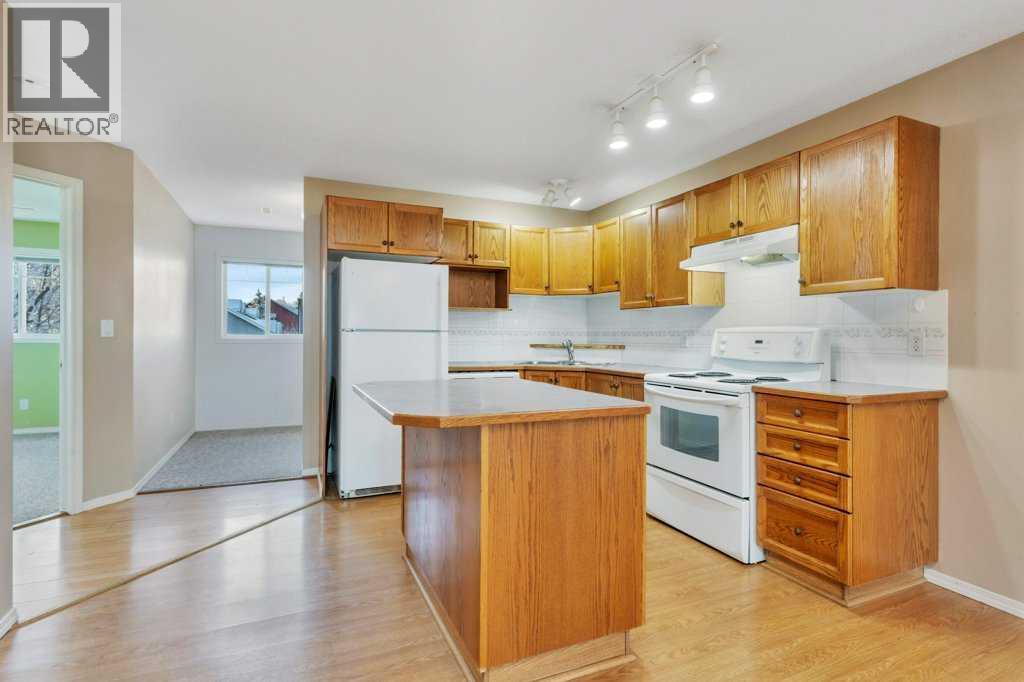 5220 50A Avenue, Sylvan Lake