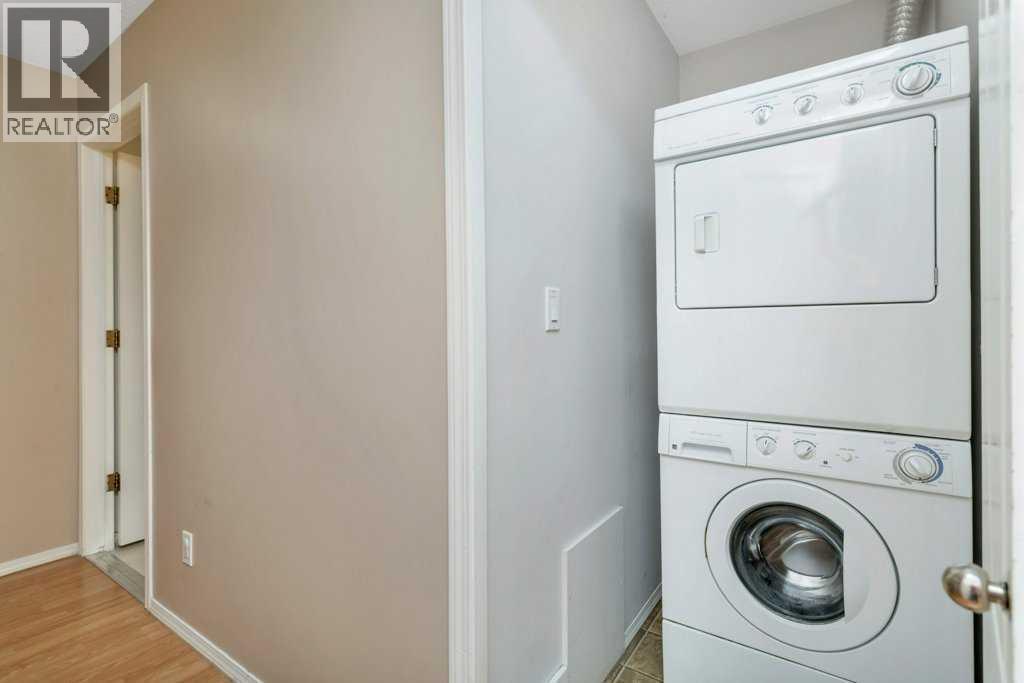 5220 50A Avenue, Sylvan Lake