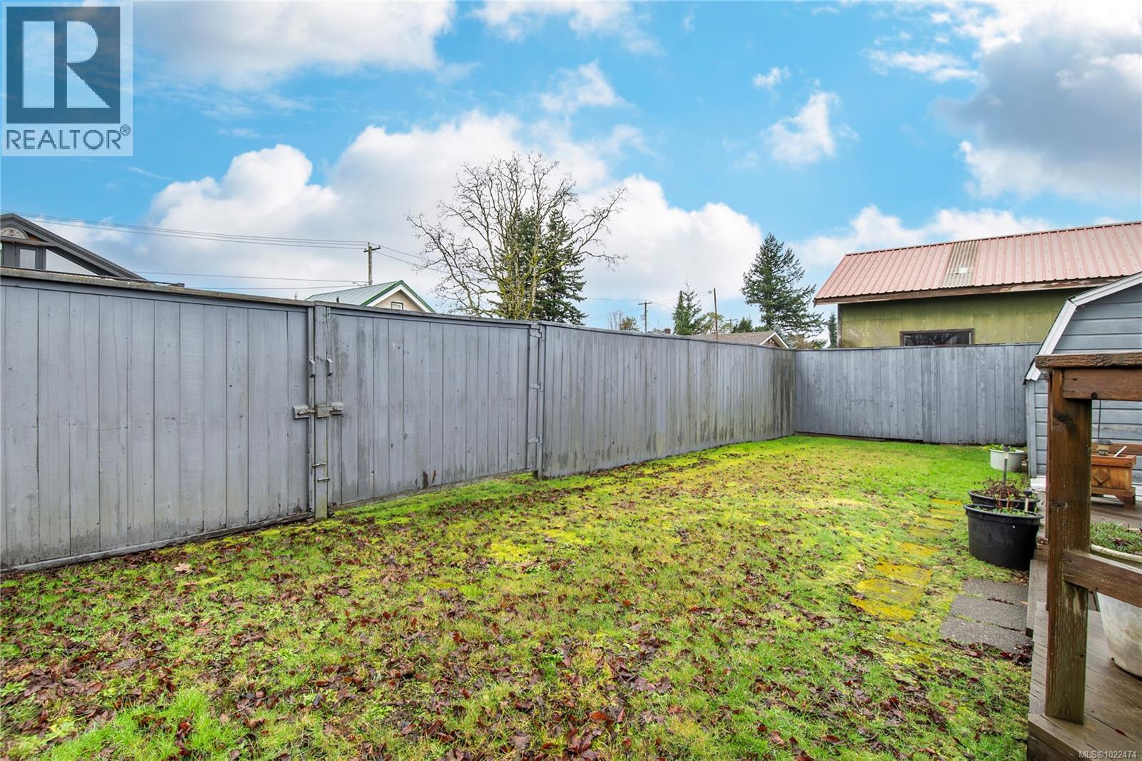 1581 20th Ave, Campbell River