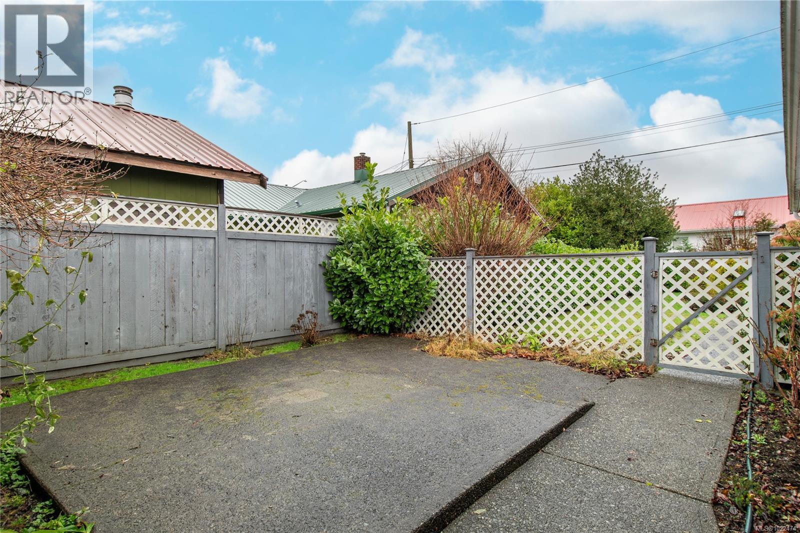 1581 20th Ave, Campbell River