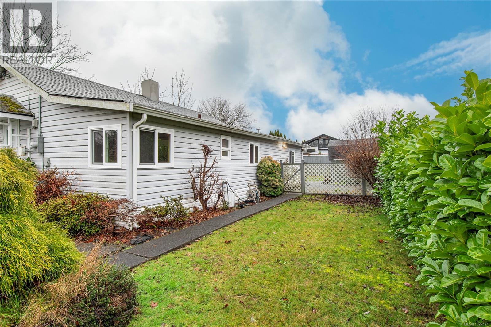 1581 20th Ave, Campbell River