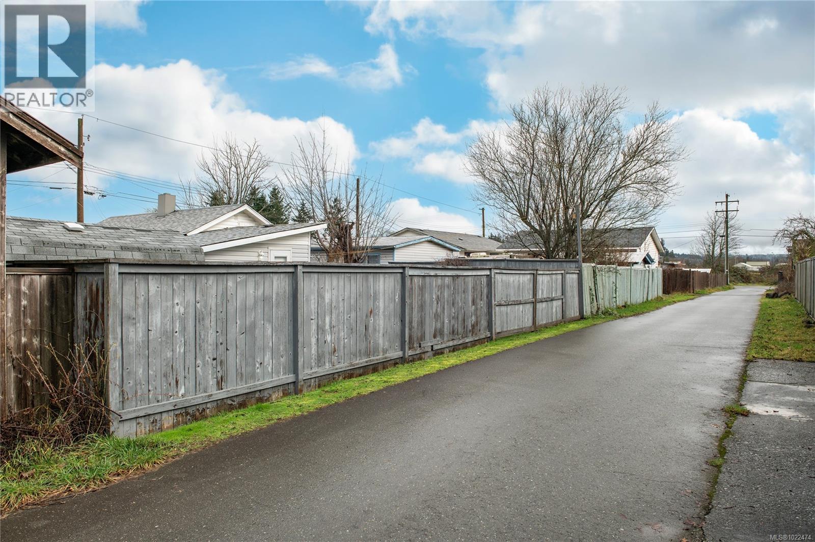 1581 20th Ave, Campbell River