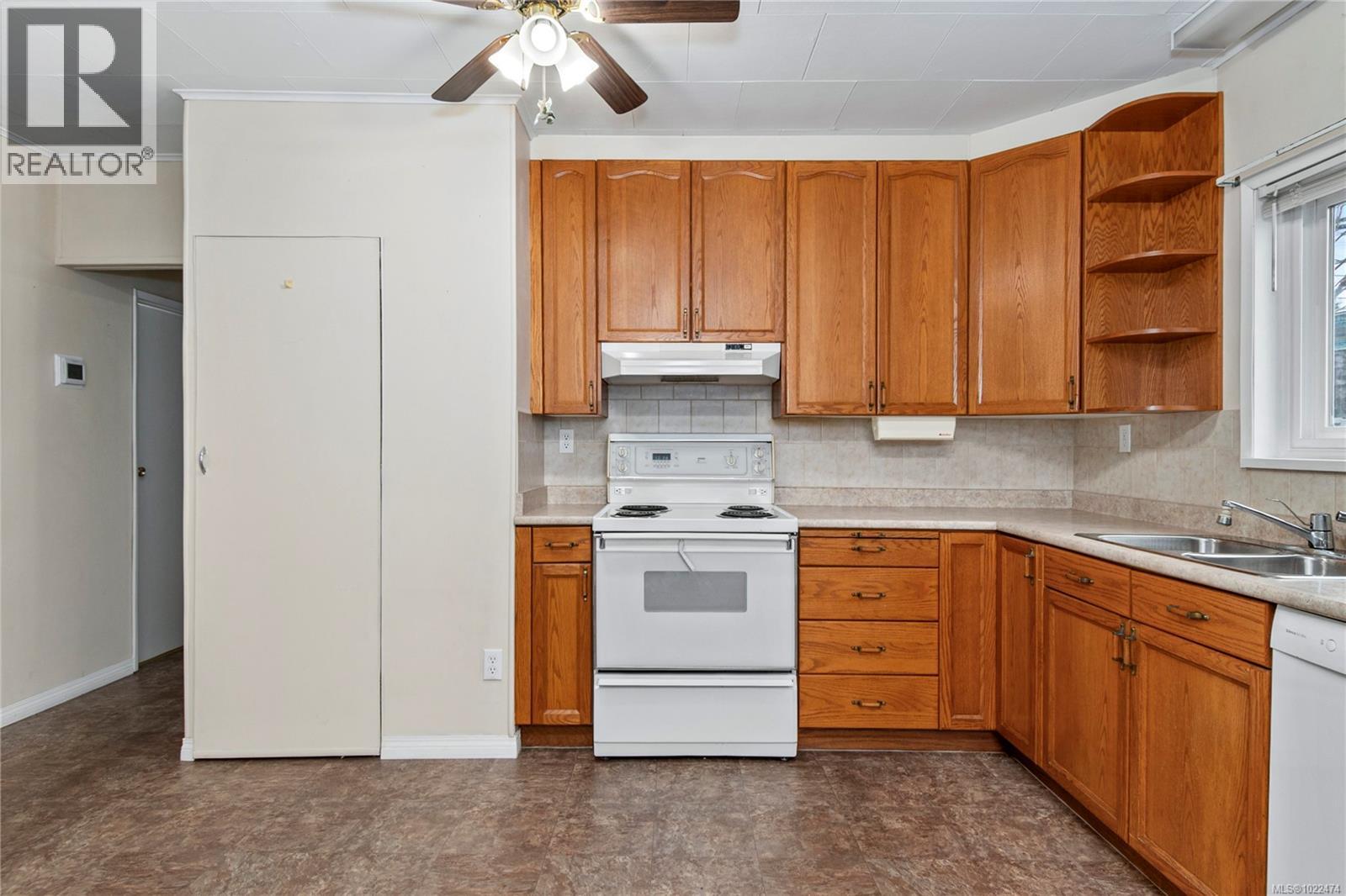 1581 20th Ave, Campbell River