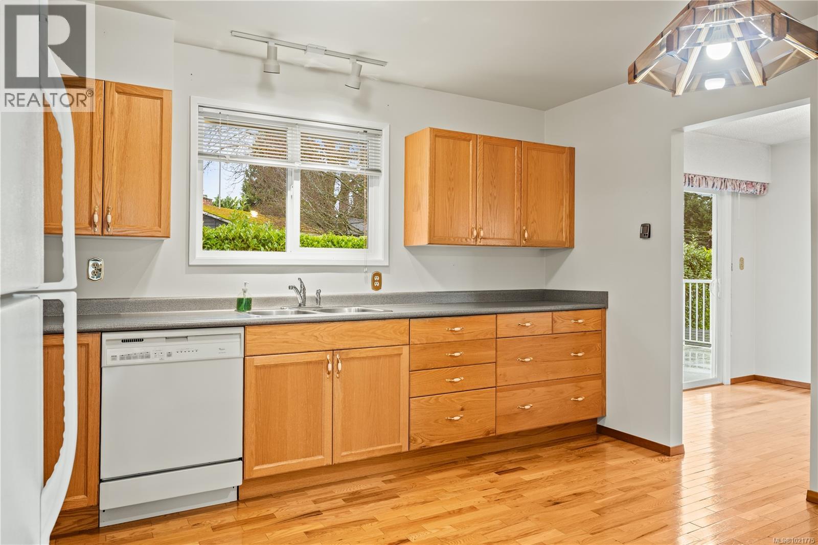 2895 Staffordshire Terr, Nanaimo