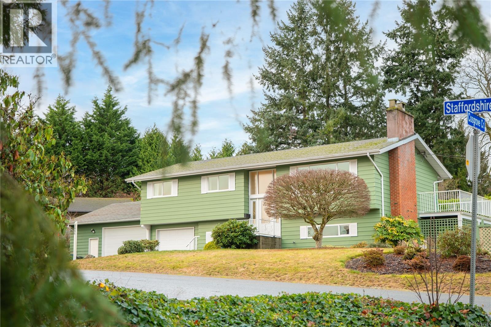 2895 Staffordshire Terr, Nanaimo