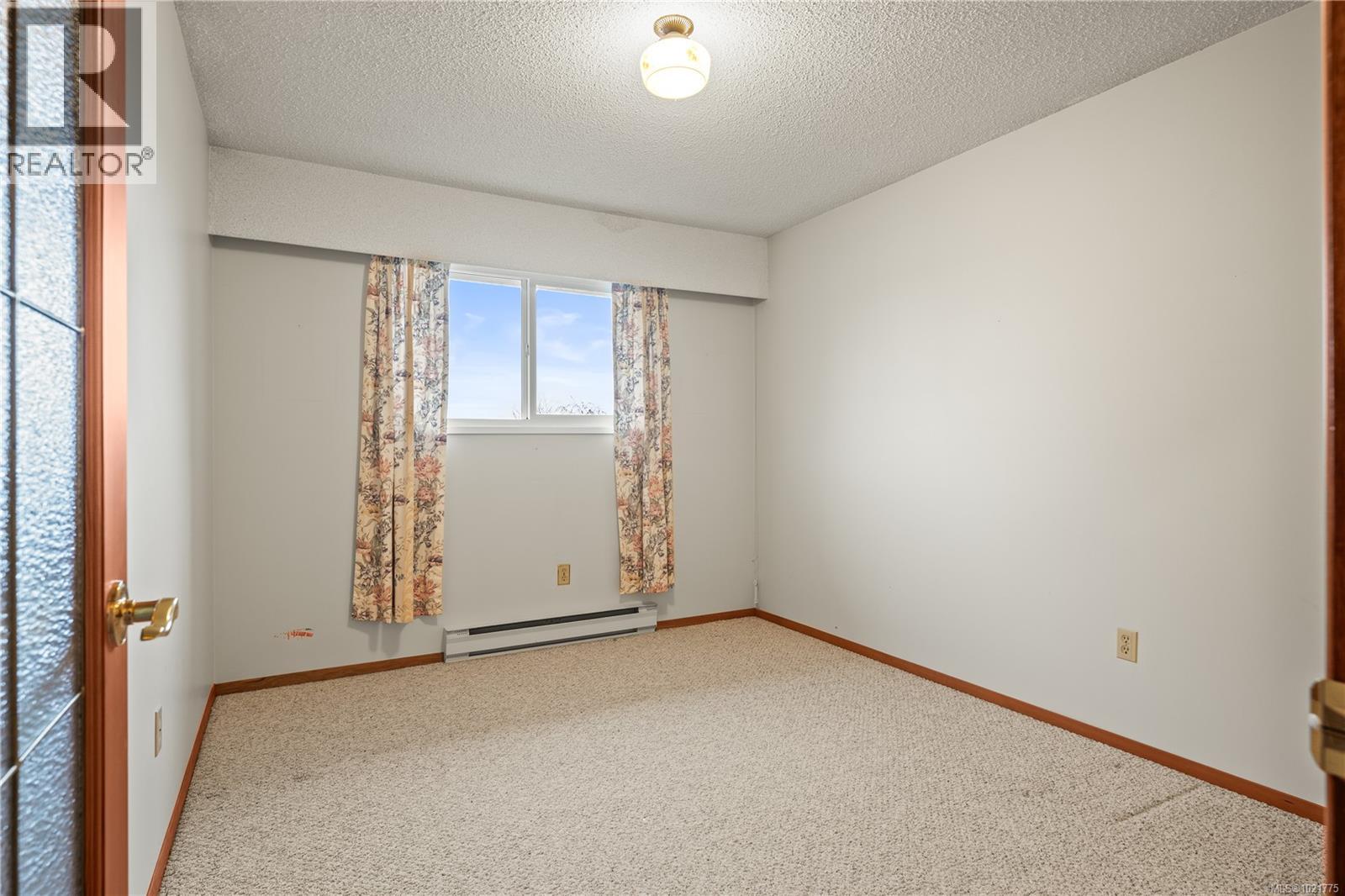 2895 Staffordshire Terr, Nanaimo