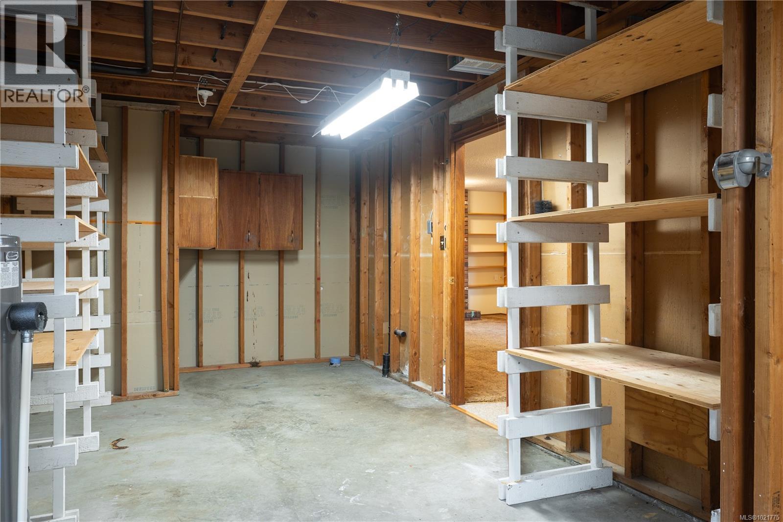 2895 Staffordshire Terr, Nanaimo