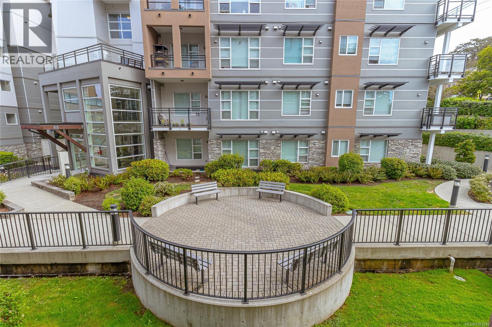 504 1020 Inverness Road, Saanich