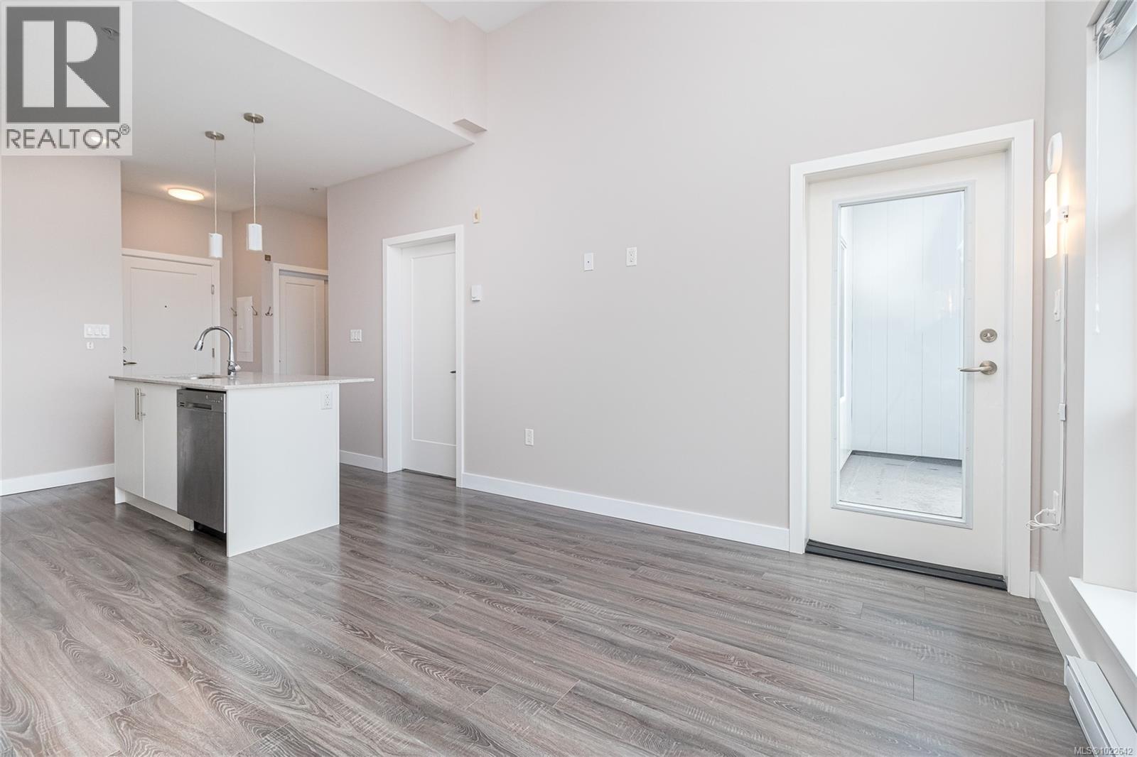 504 1020 Inverness Road, Saanich