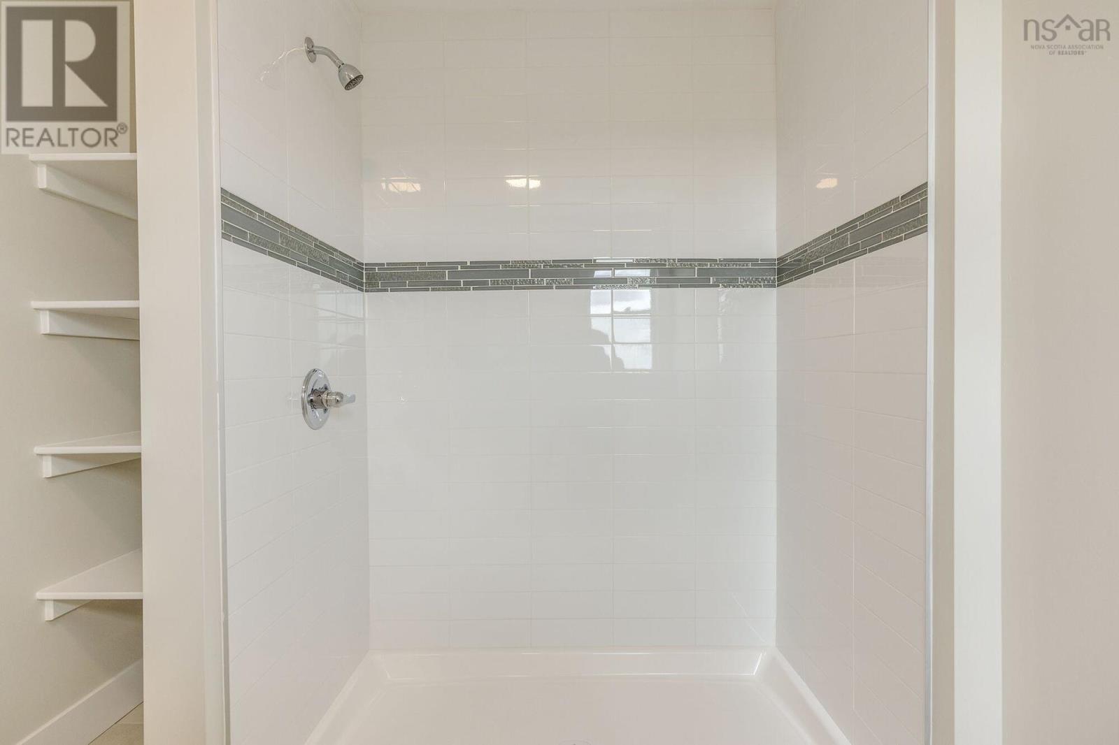 Property 32 of 40 of 2105 293 Higgins Avenue