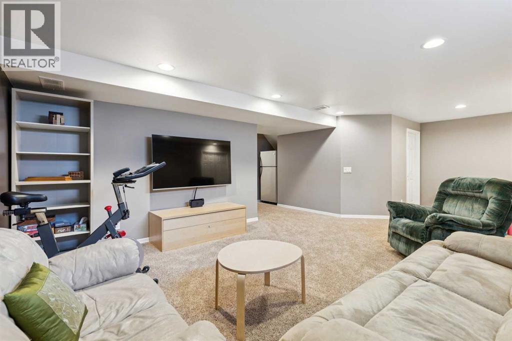 Single Family House for Sale in  River Rock Crescent SE Riverbend Calgary 