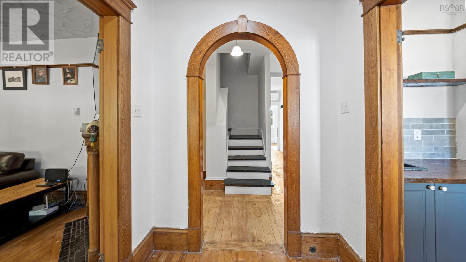 Property 45 of 50 of 366 Main Street