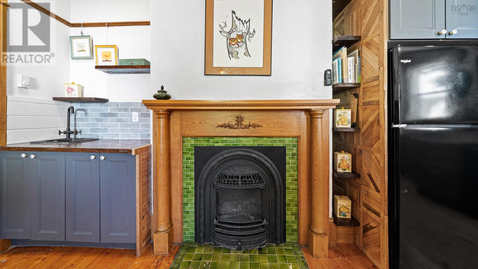 Property 10 of 50 of 366 Main Street