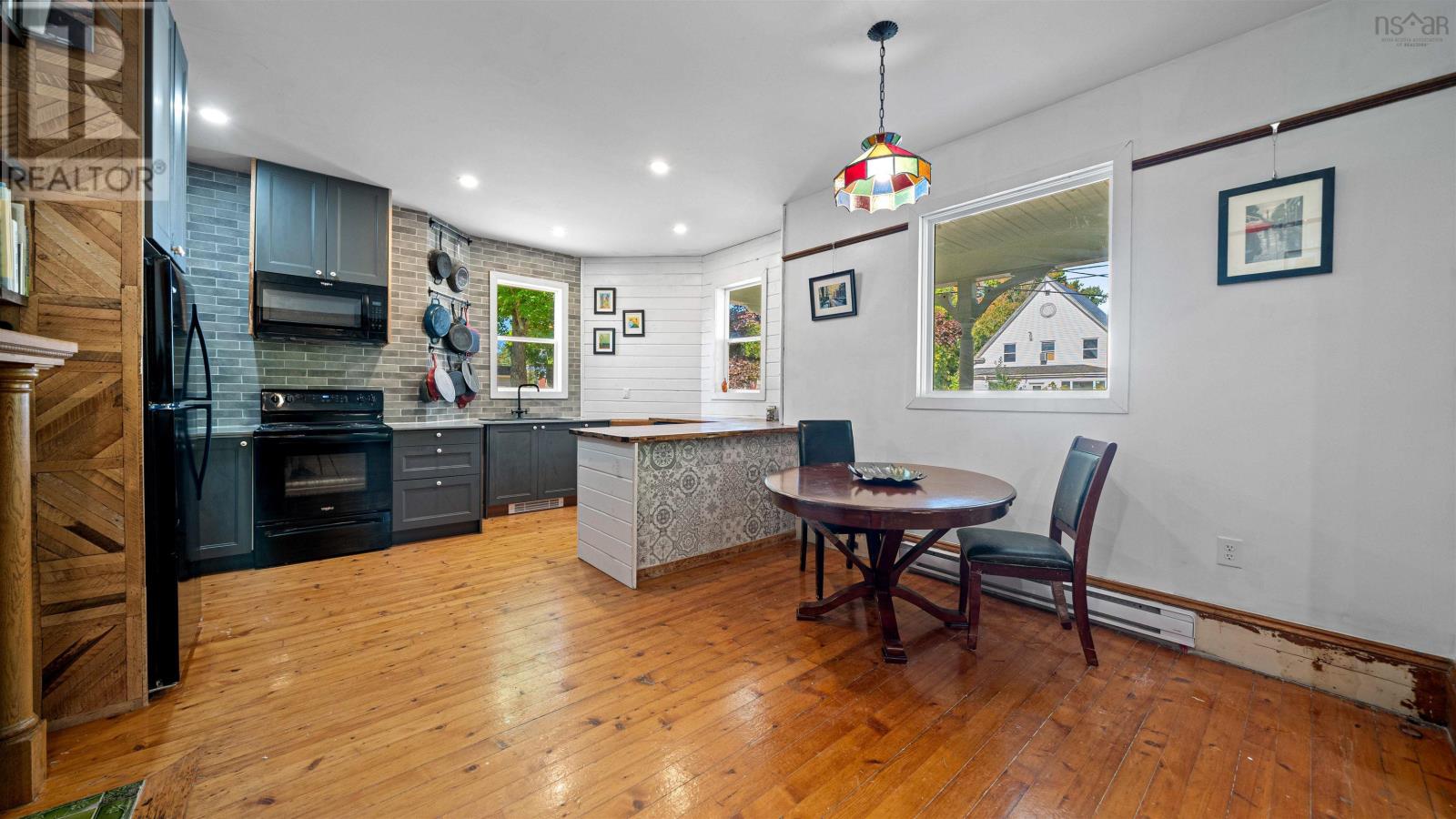 Property 18 of 50 of 366 Main Street