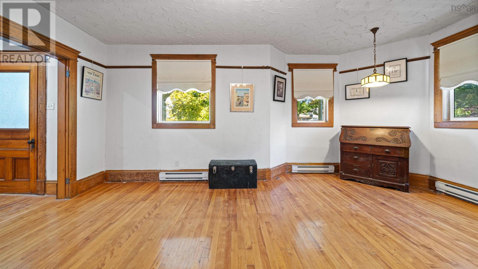 366 MAIN STREET - 6