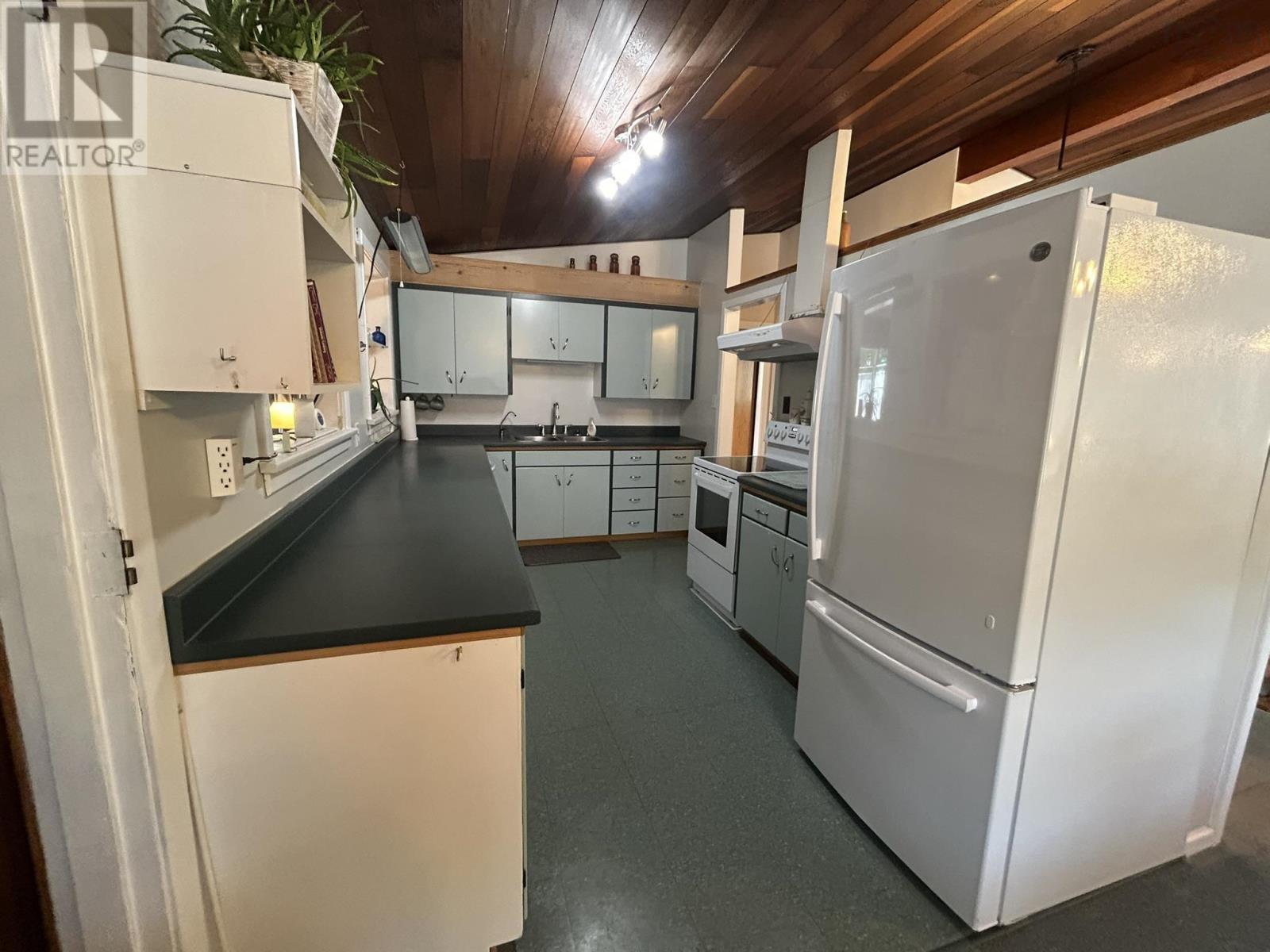 Property 13 of 47 of 45 Redden Avenue