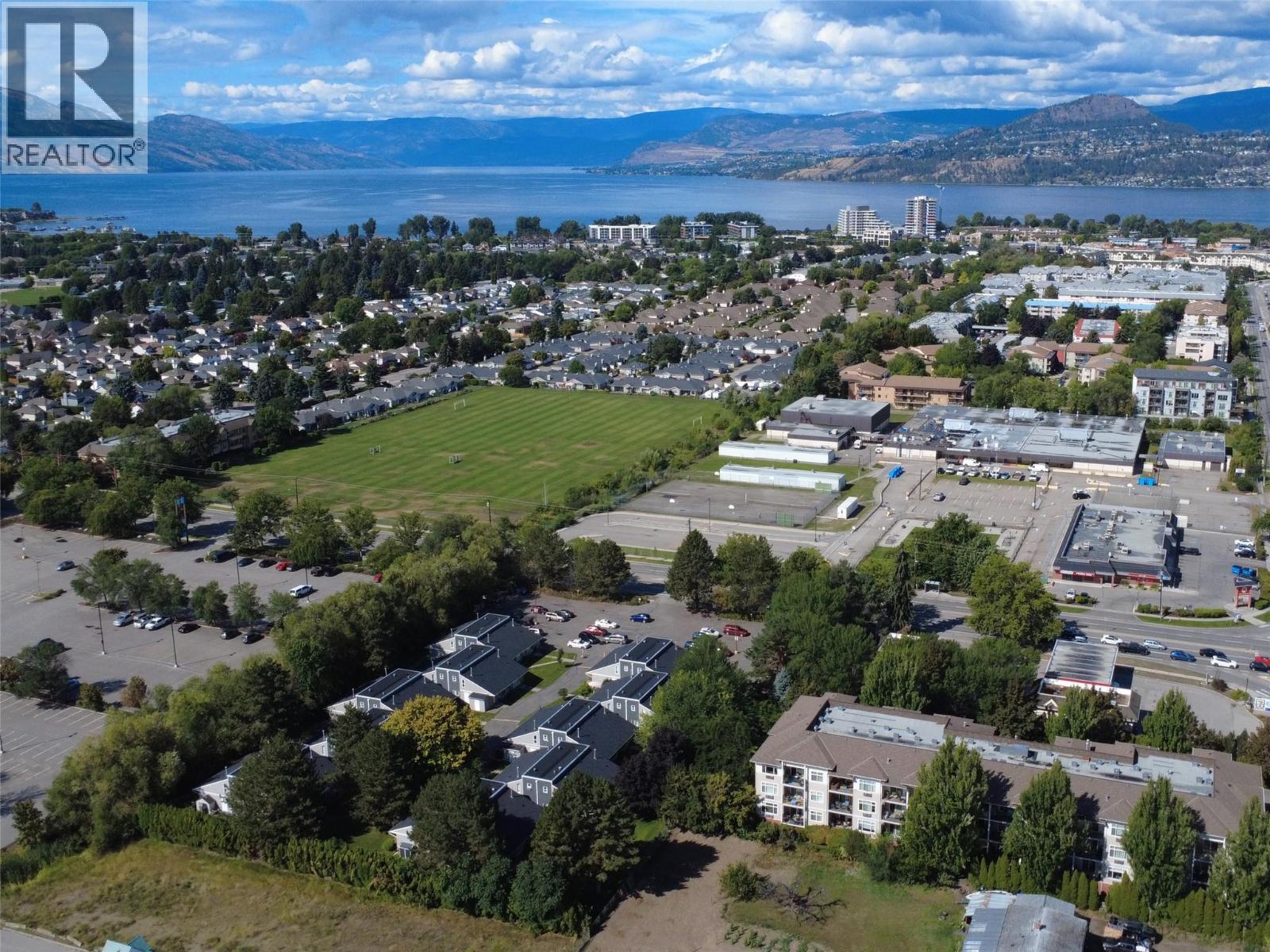 #304-3155 Gordon Drive, Kelowna