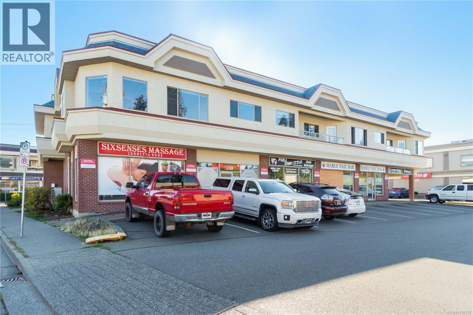 207 125 McCarter St, Parksville