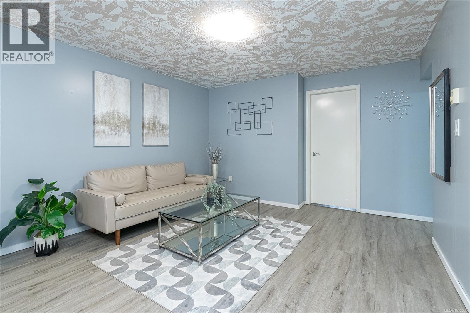 999 Furber Rd, Langford