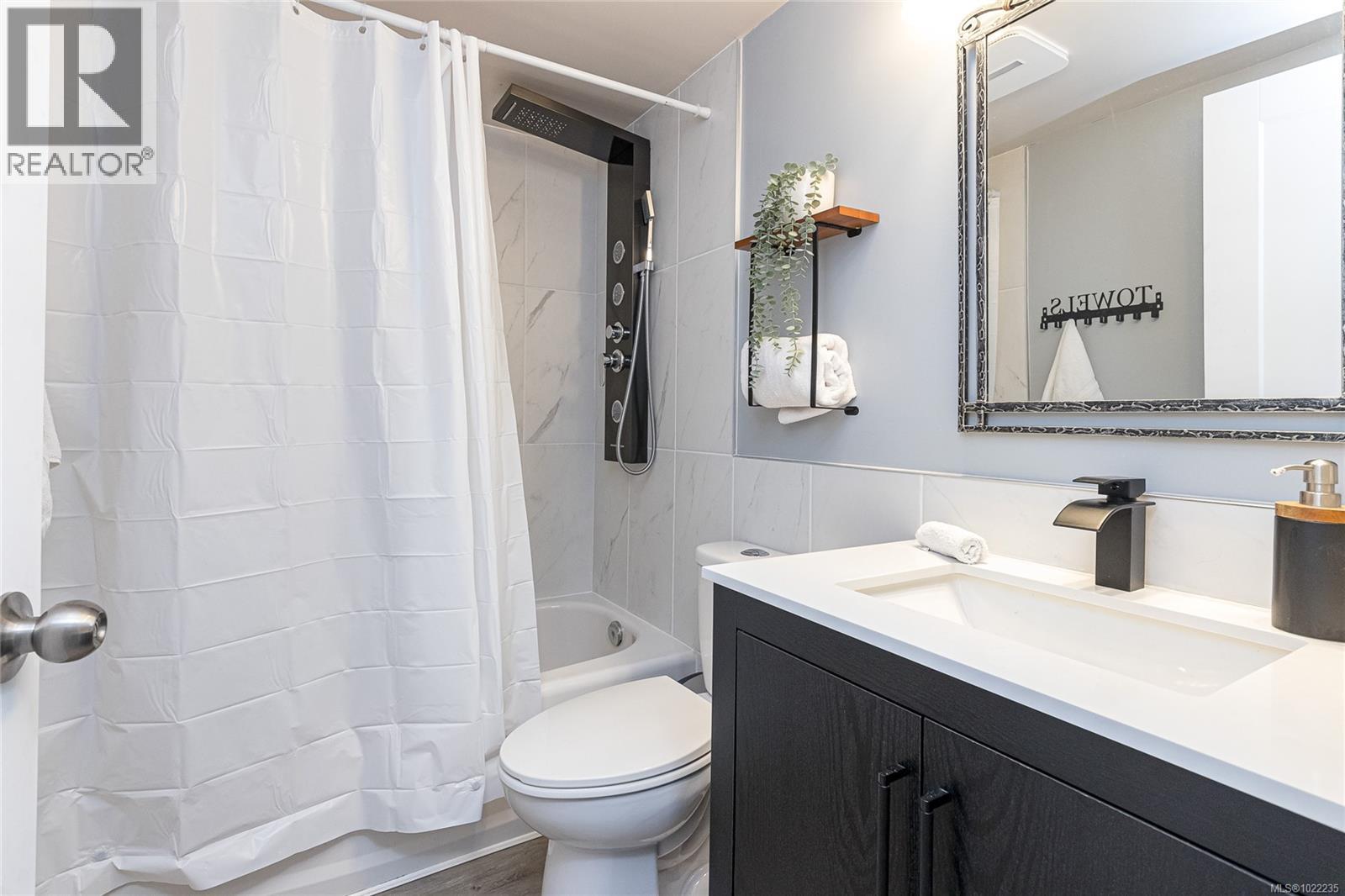 999 Furber Rd, Langford