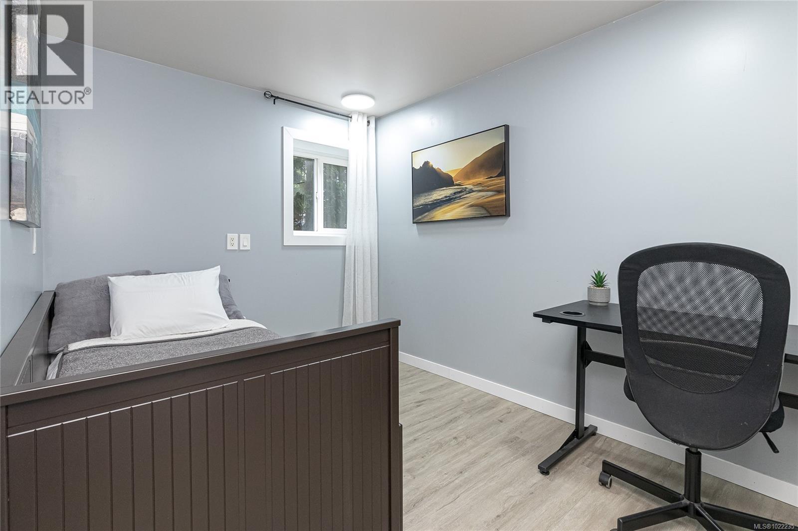 999 Furber Rd, Langford