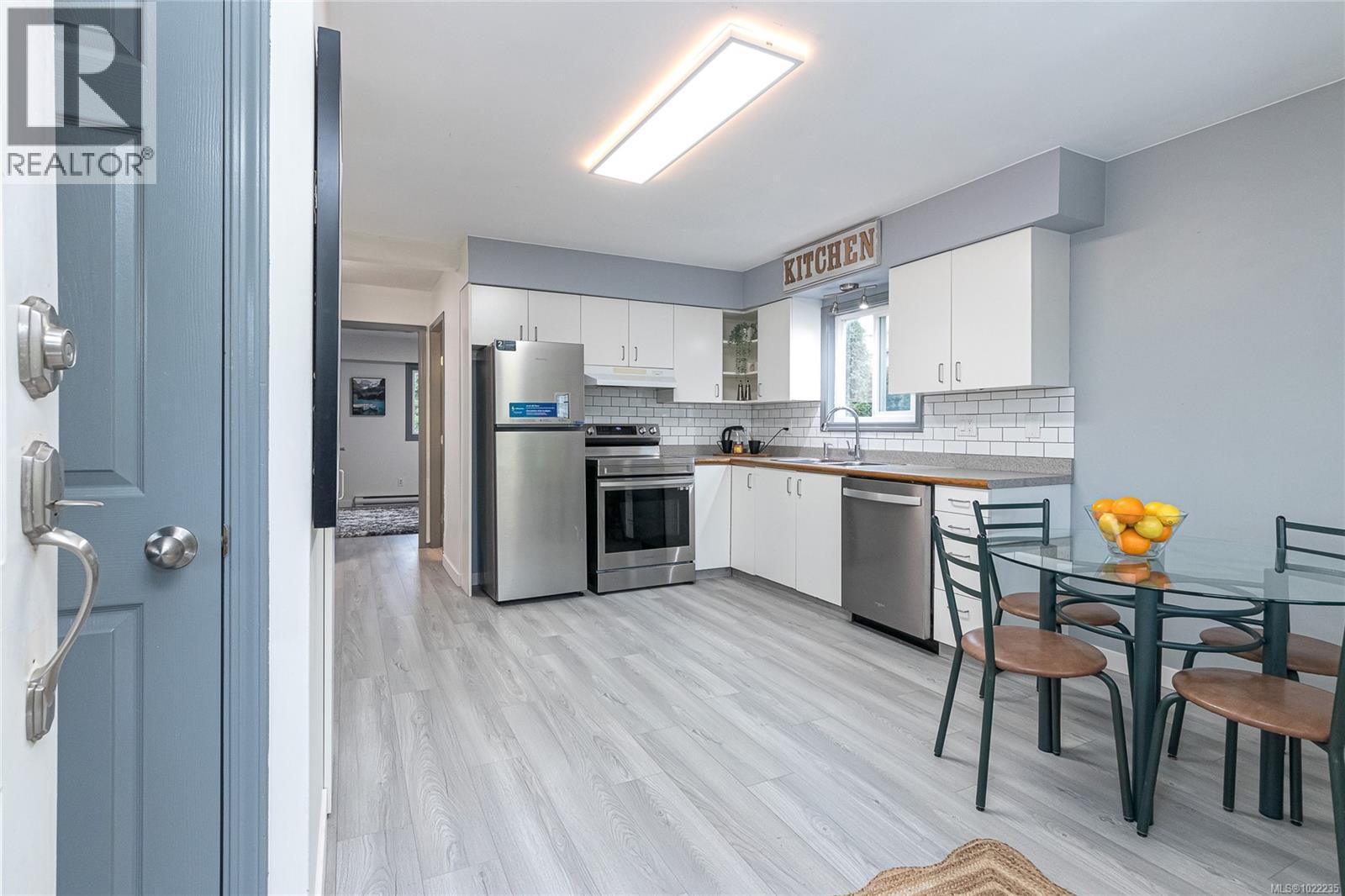 999 Furber Rd, Langford