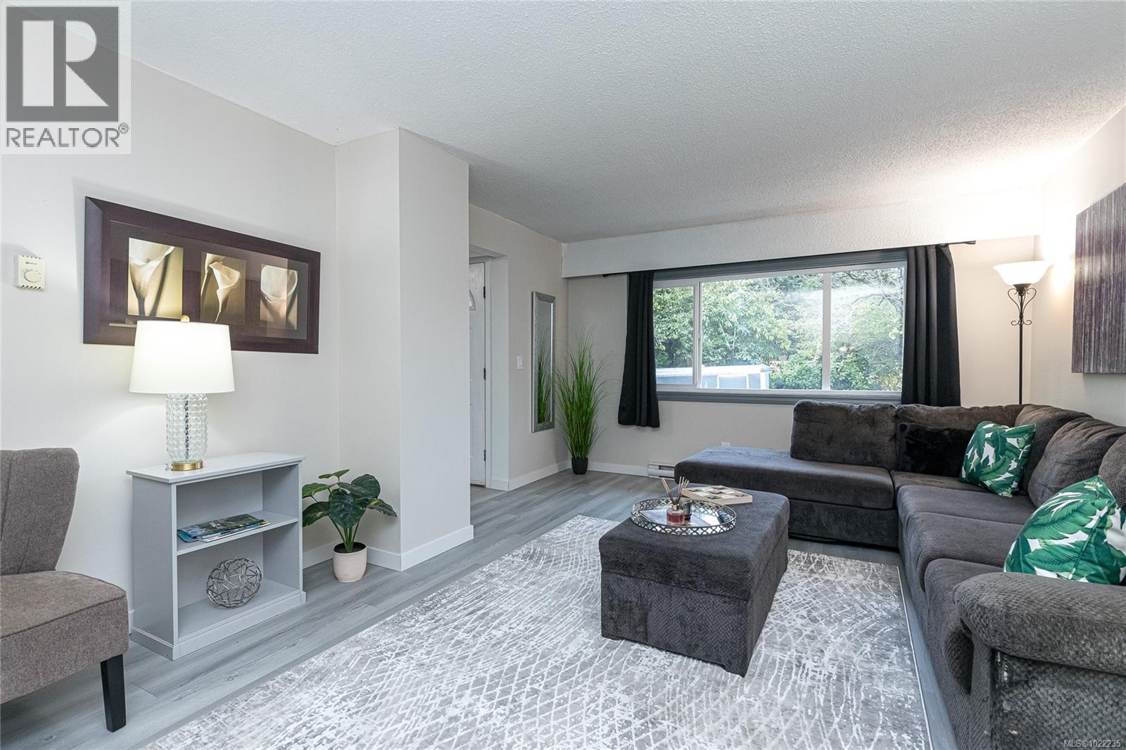 999 Furber Rd, Langford