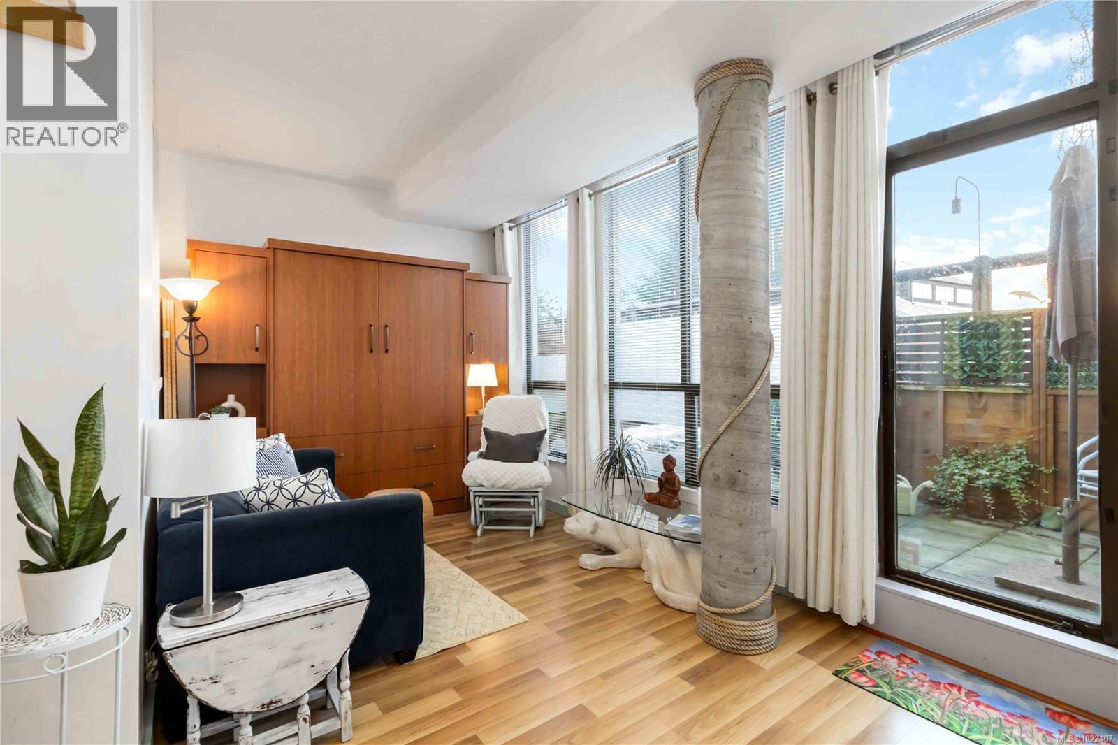 117 409 Swift St, Victoria