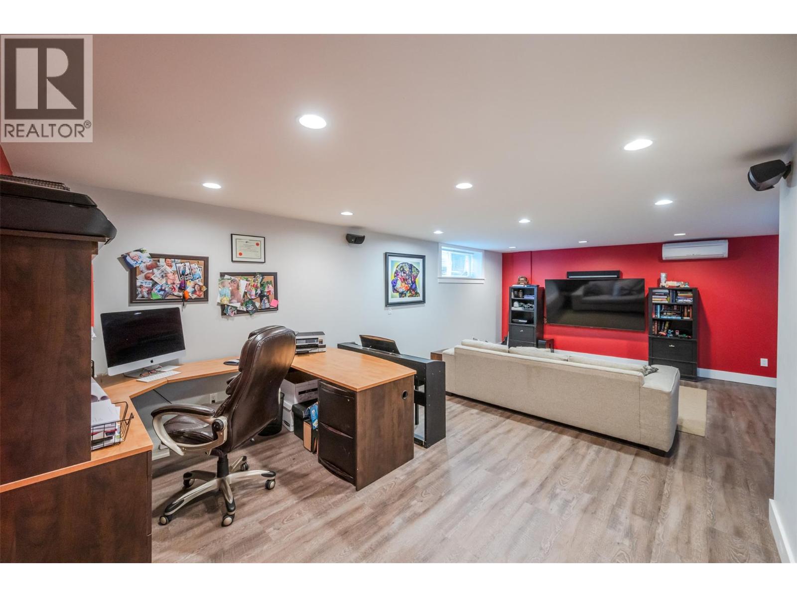 5545 Sawmill Road, Oliver