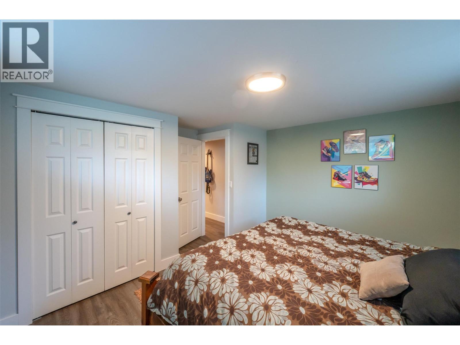 5545 Sawmill Road, Oliver