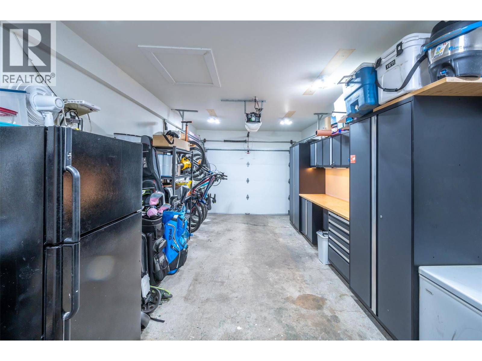 5545 Sawmill Road, Oliver