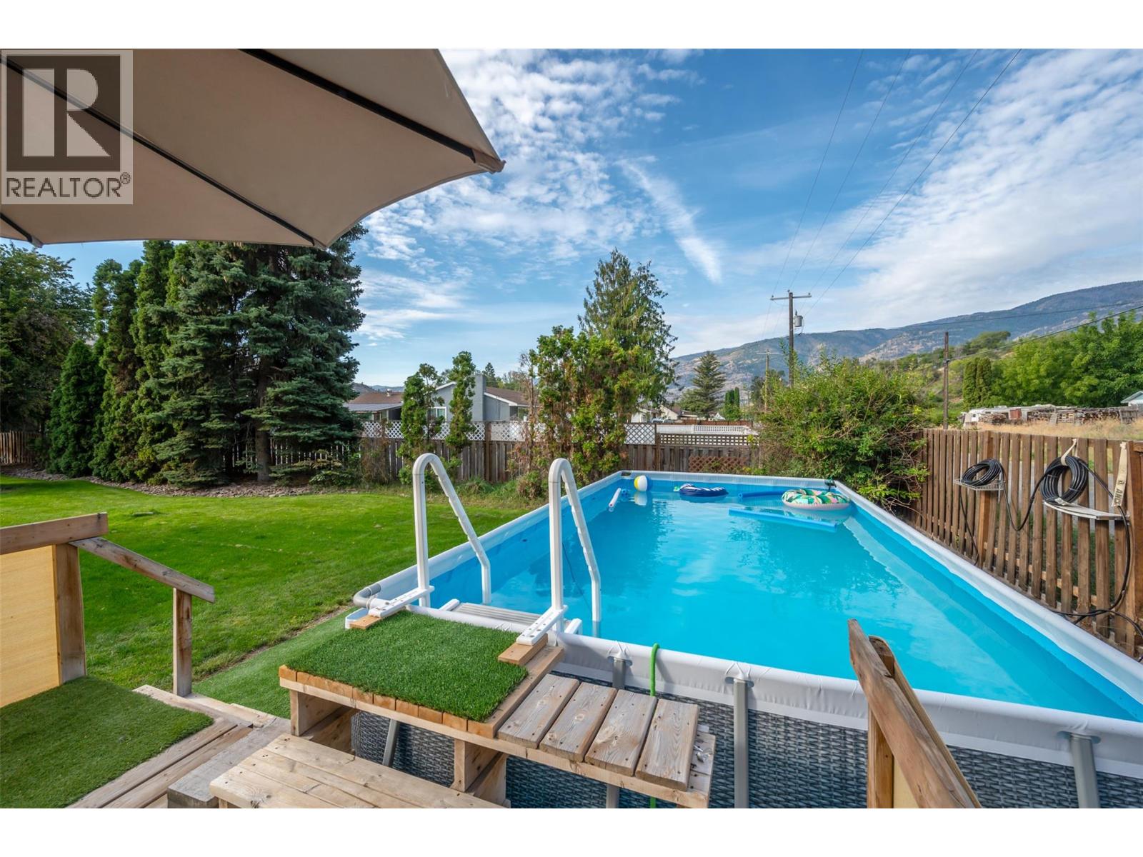 5545 Sawmill Road, Oliver