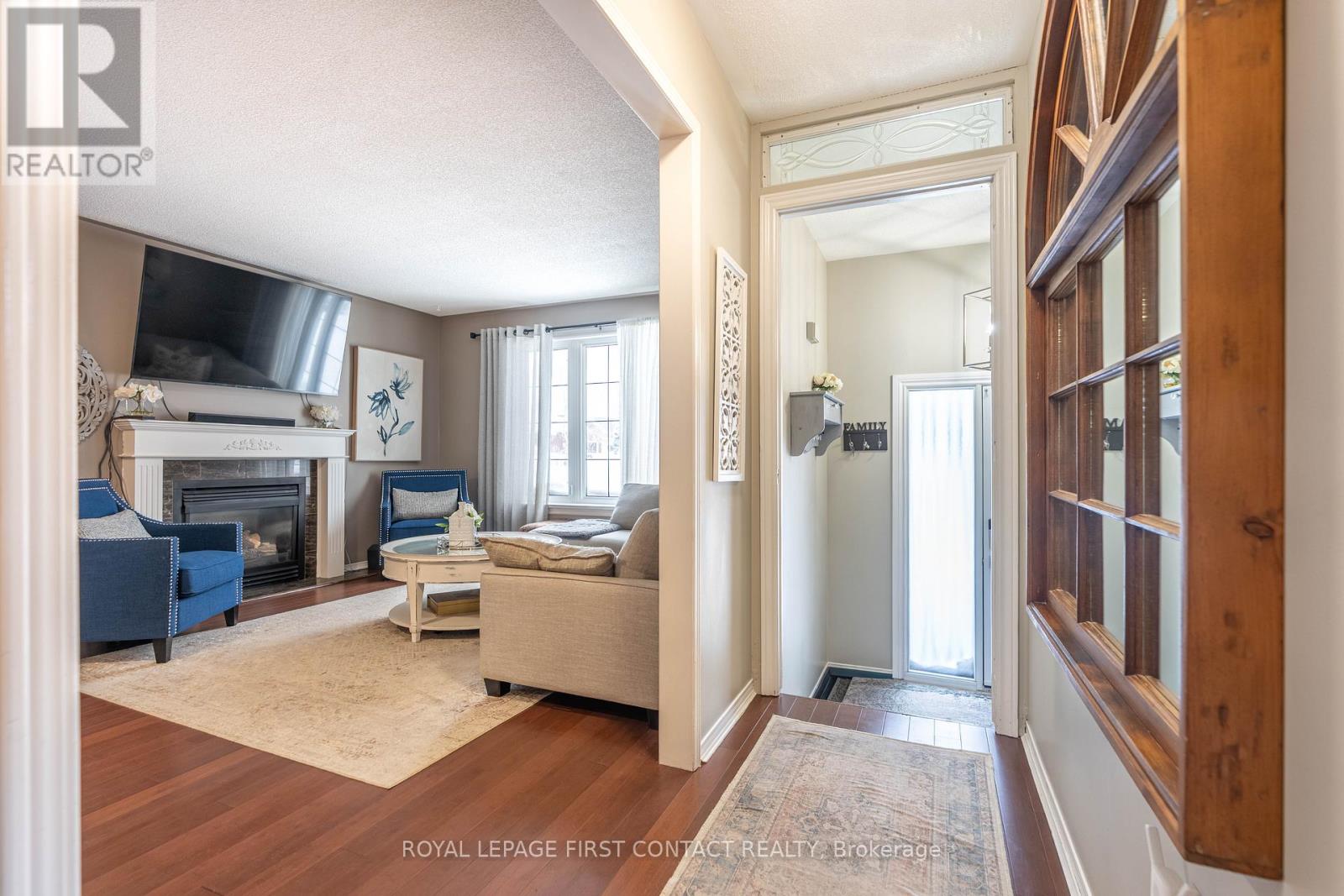 Single Family House Raised bungalow for Sale in  WISMER AVENUE Barrie (Northwest) 