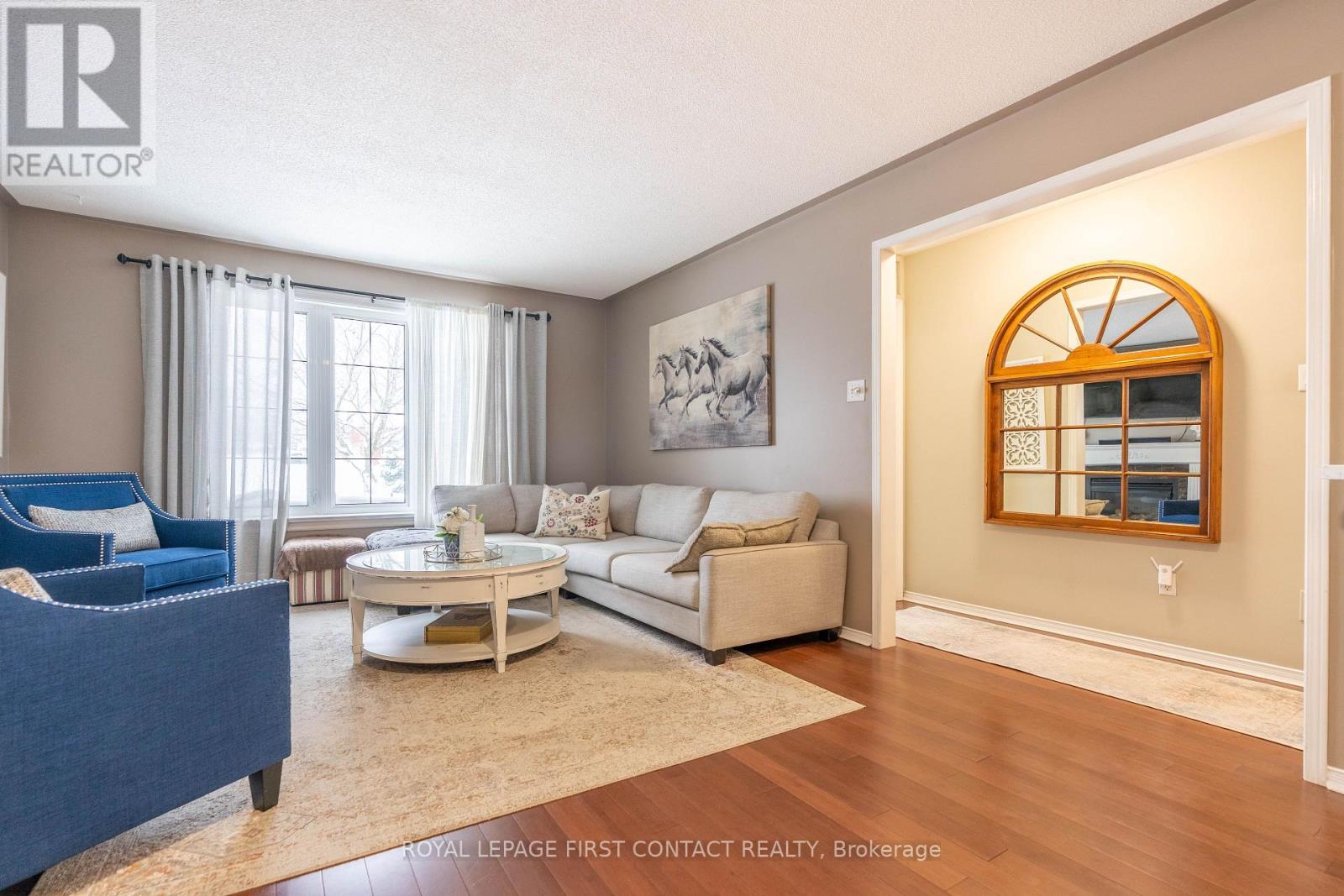 Single Family House Raised bungalow for Sale in  WISMER AVENUE Barrie (Northwest) 