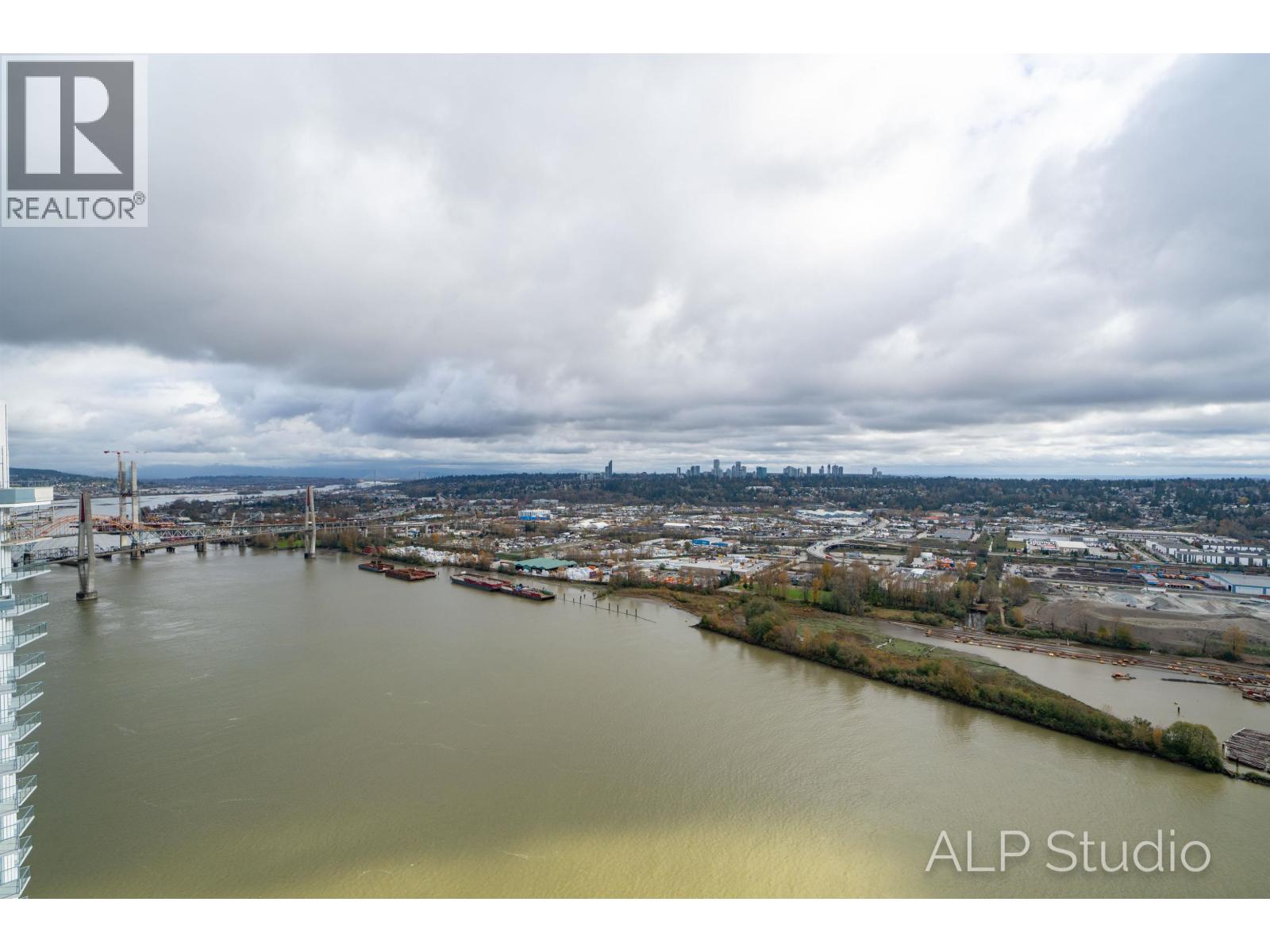 4405 680 QUAYSIDE DRIVE, New Westminster