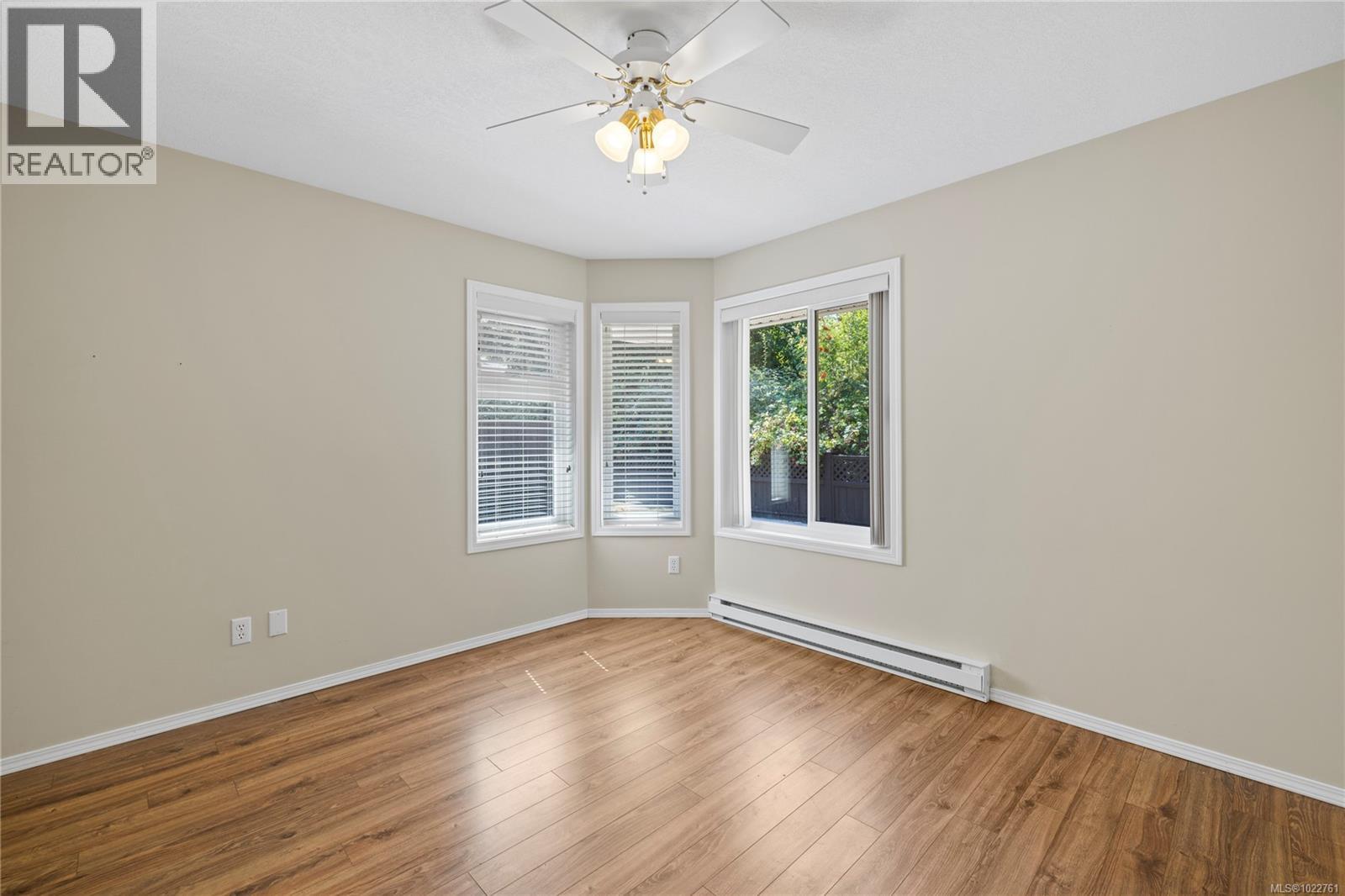 #11 454 MORISON AVE - 17