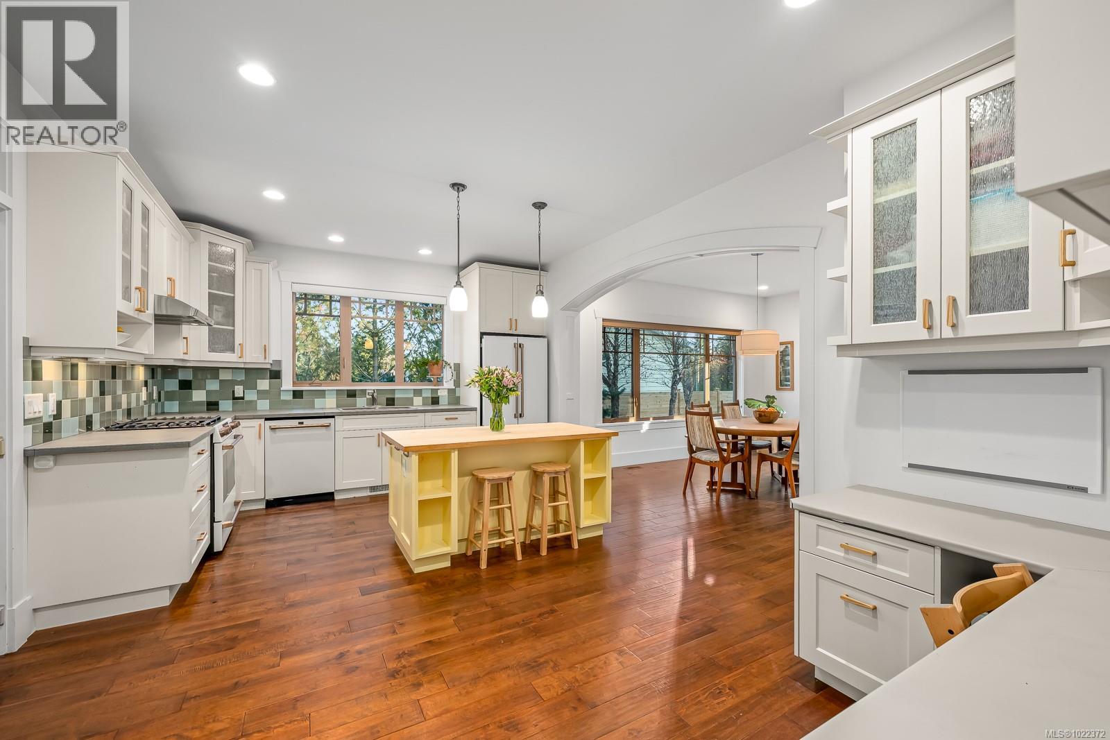 1610 Dogwood Ave, Comox