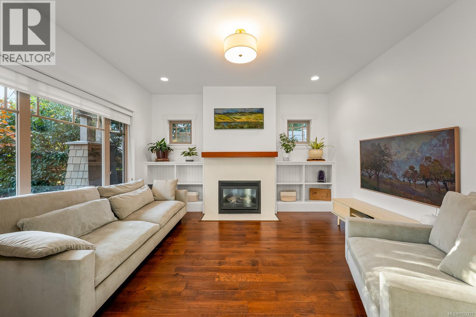 1610 Dogwood Ave, Comox