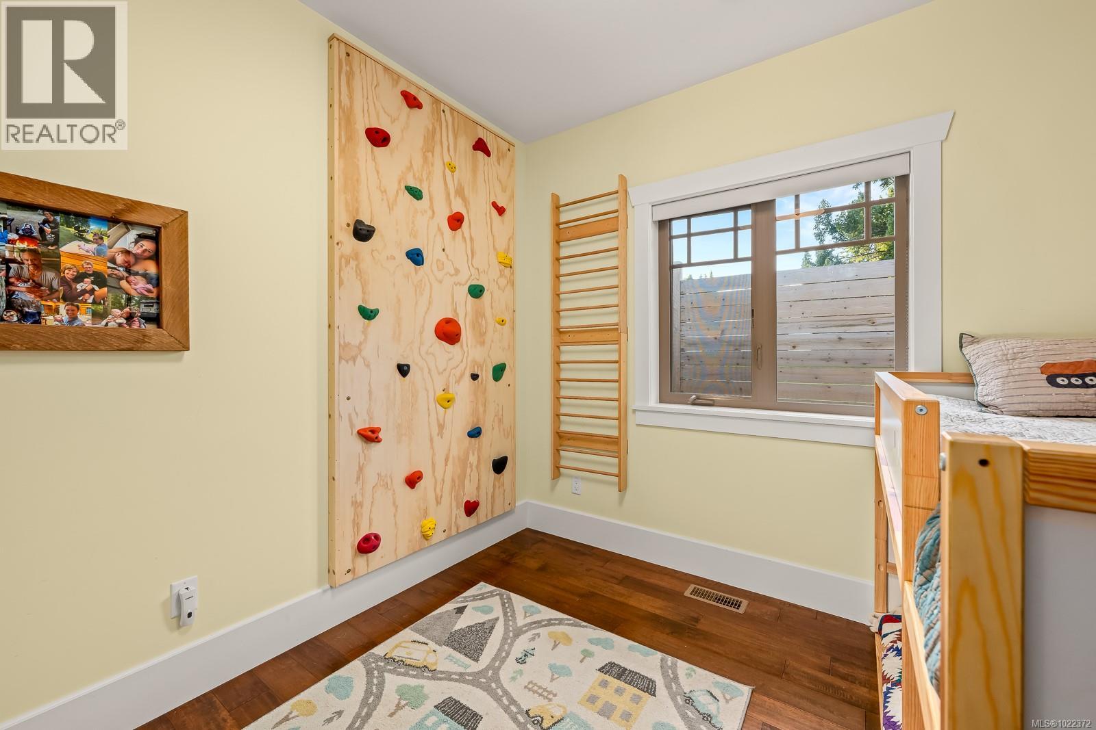 1610 Dogwood Ave, Comox