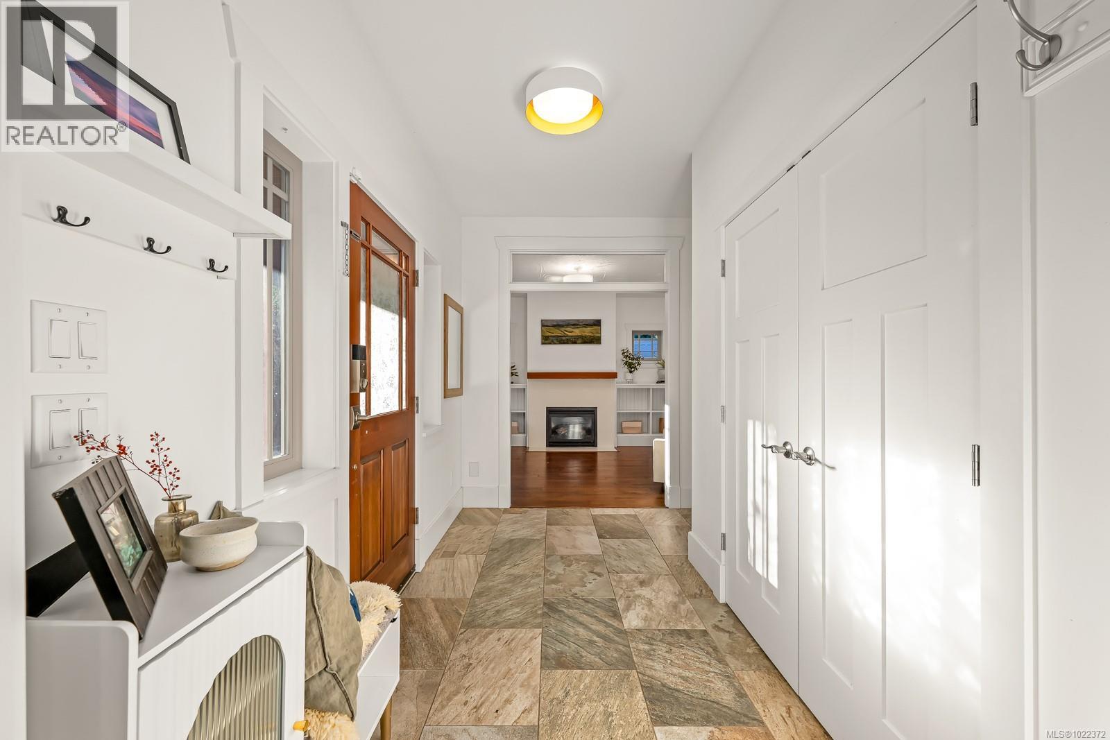 1610 Dogwood Ave, Comox