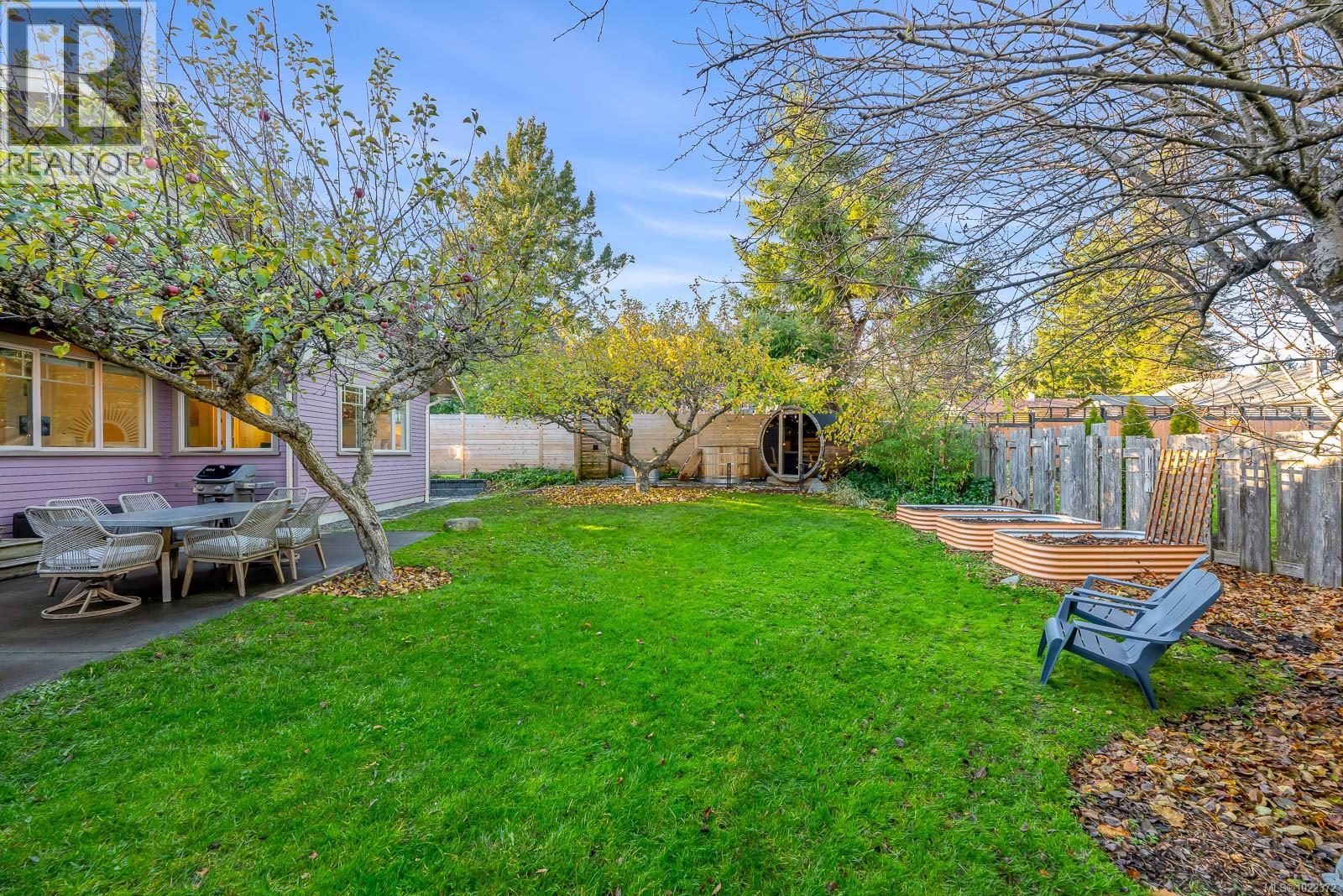 1610 Dogwood Ave, Comox