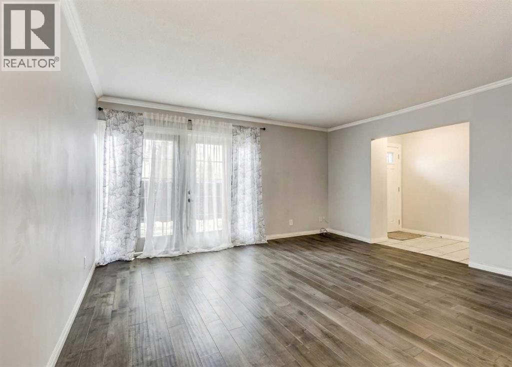 Single Family House for Sale in    Avenue Acadia Calgary 