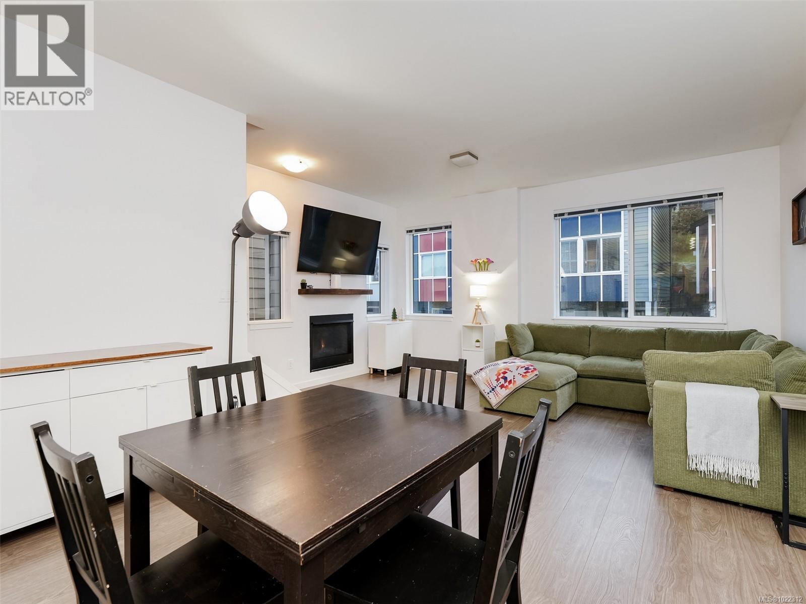 3360 Crossbill Terr, Langford