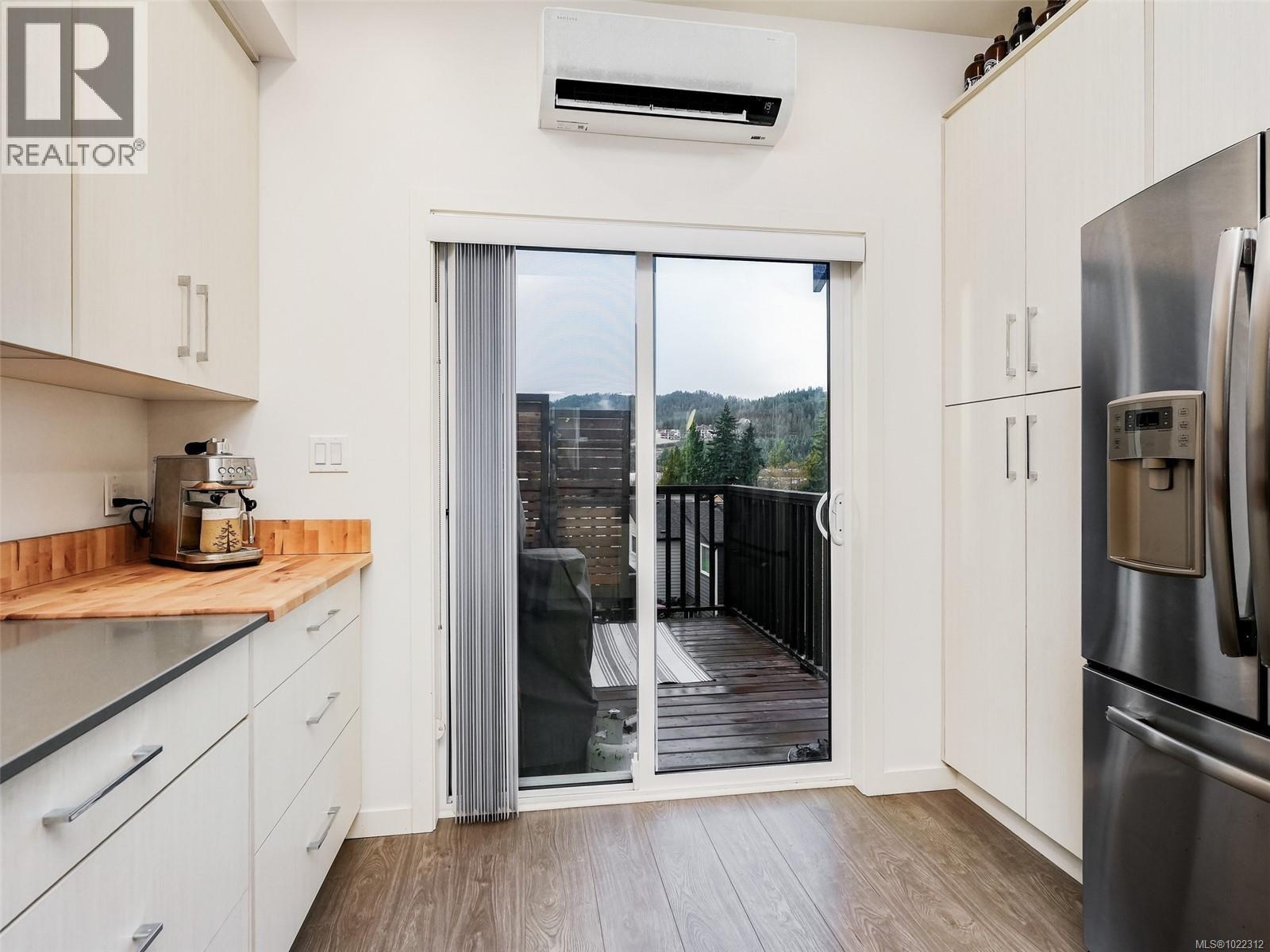 3360 Crossbill Terr, Langford